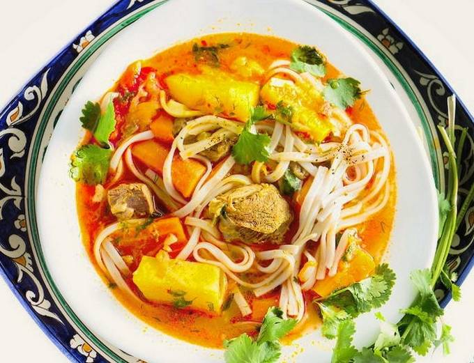 Lammlagman mit Kartoffeln