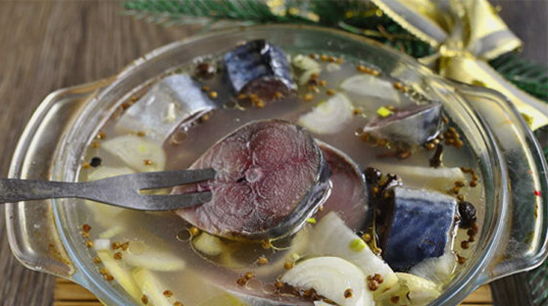 Sgombro, marinato in modo speciale, ancora più gustoso del pesce rosso