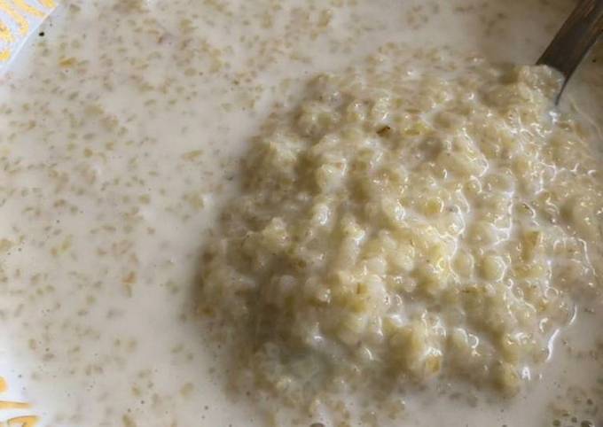 Weizenbrei mit Milch für 2 Portionen