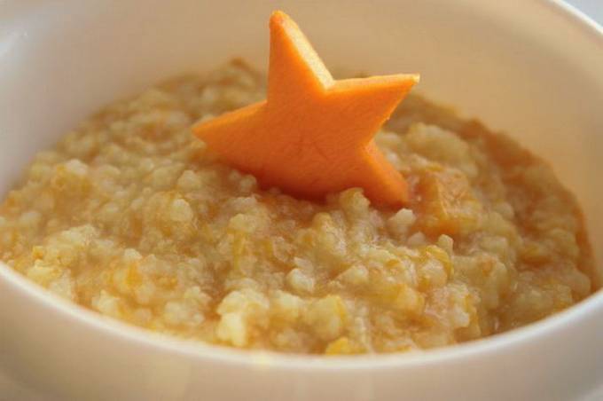 Weizenbrei mit Milch in einem Redmond Slow Cooker