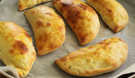 Gebak van kant-en-klaar deeg in de oven