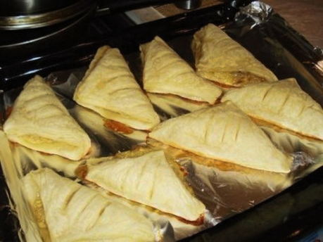 Buste di pasta sfoglia alla banana