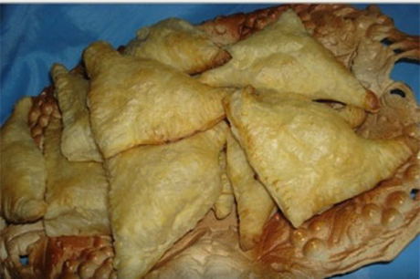 Buste di pasta sfoglia con ricotta