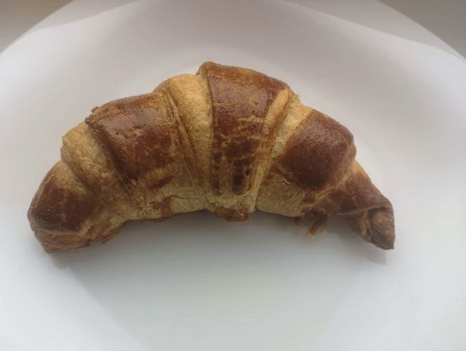 Kremasti kroasani od lisnatog tijesta