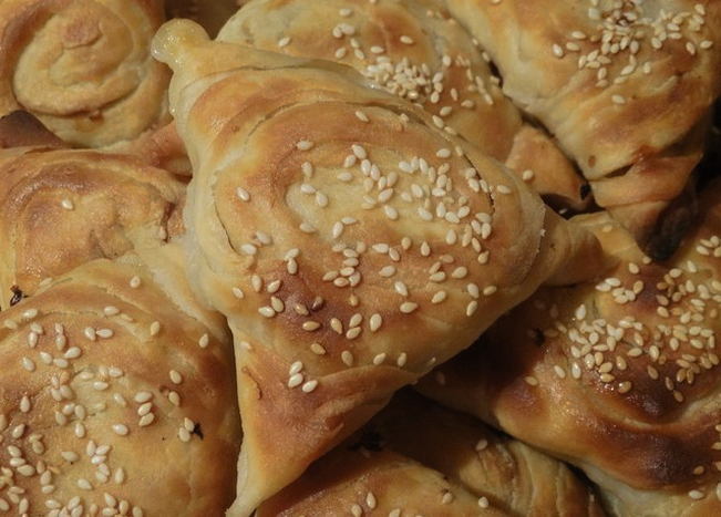 Samsa mit Kürbis aus Hefeblätterteig