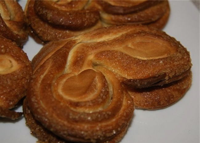 Panini al latte con lievito secco in forno