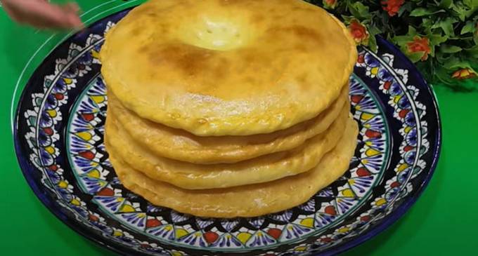 Tortilla sajttal és túróval a sütőben