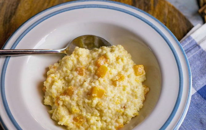 Milchweizenbrei mit Kürbis