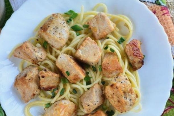 Tacchino, fritto a pezzi in padella