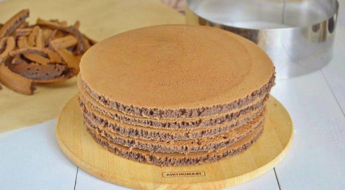 Crostata di torta al cioccolato in padella