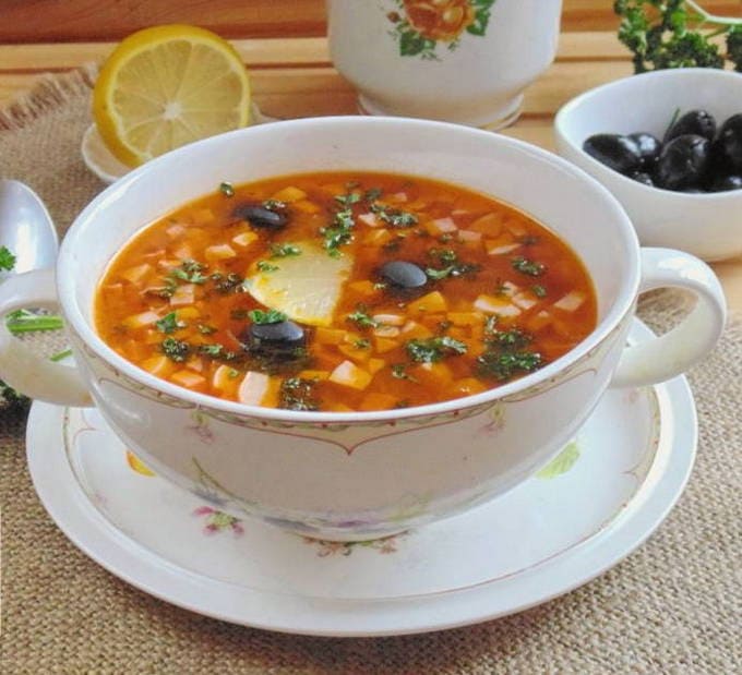 Hodgepodge misto di carne con crauti