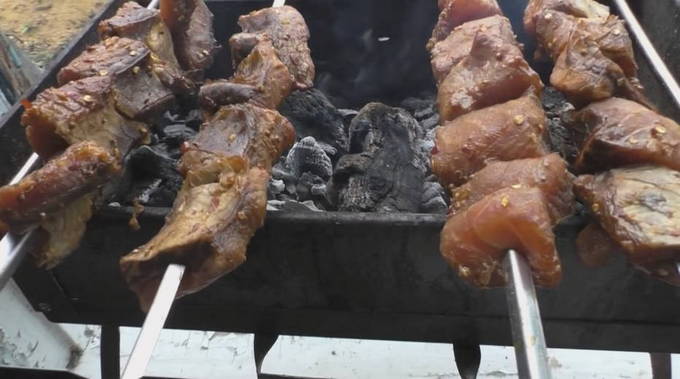 Karpfengrillen auf dem Grill