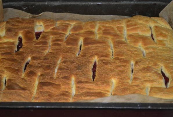 Preiselbeerkuchen aus fertigem Blätterteig