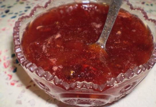 Kirsebærblommesyltetøj med gelatine