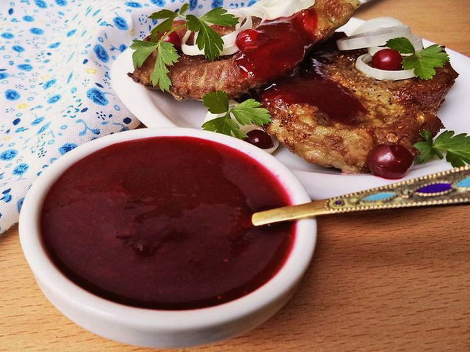 Preiselbeersauce für Fleisch