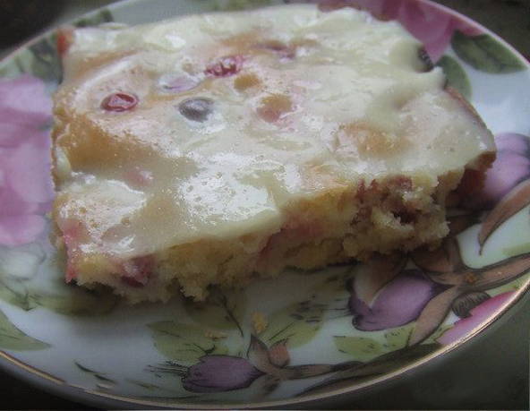 Torta in gelatina di mirtilli rossi su kefir