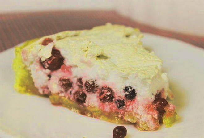 Offener Mürbeteigkuchen mit Preiselbeeren