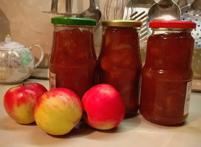 Appeljam met sinaasappel en citroen