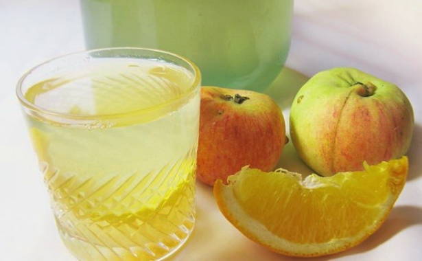 Ranetki und Orangenkompott im 2 Liter Glas für den Winter