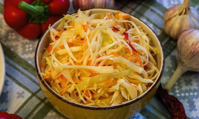 Provenzalischer Kohl mit Instant-Knoblauch