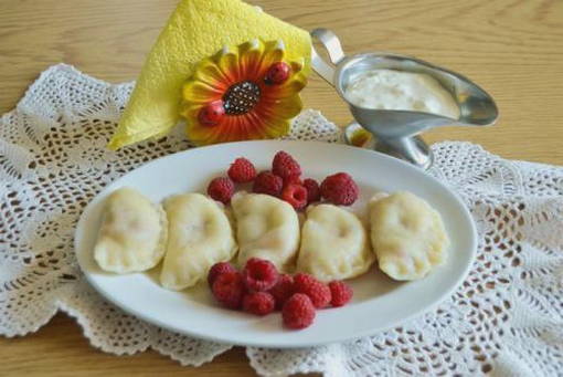 Gnocchi ai lamponi nel latte