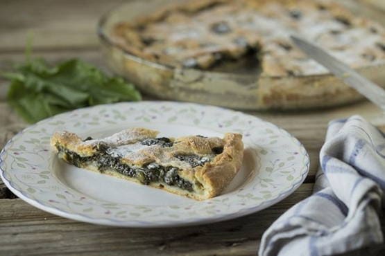 Sauerampferkuchen mit Mürbeteig